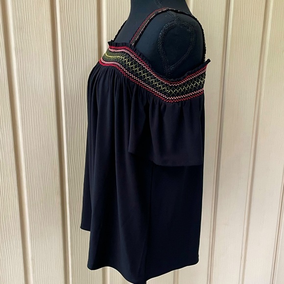 White House Black Market • Embroidered Black Tank-top Blouse Short Sleeve Top - Picture 3 of 10